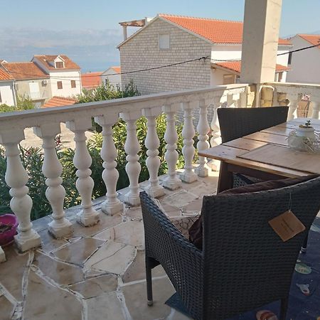 Apartment Ma'Re Supetar Εξωτερικό φωτογραφία