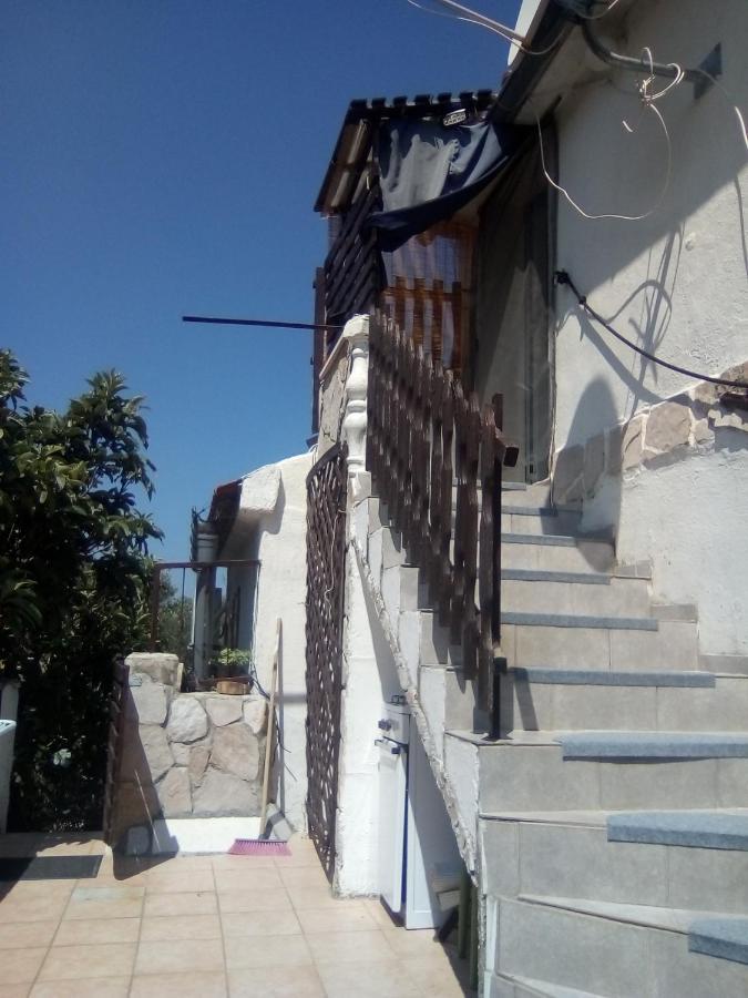 Apartment Ma'Re Supetar Εξωτερικό φωτογραφία